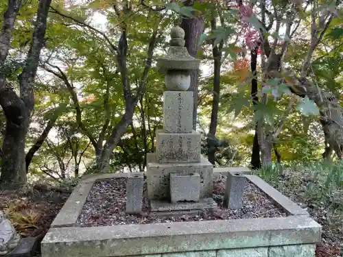 那須与市堂（法楽寺跡）の塔