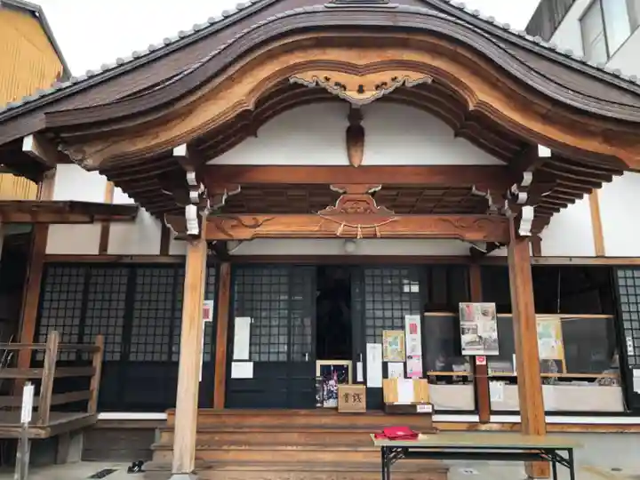 玉性院の本殿・本堂