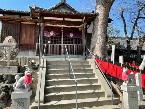 浅香山稲荷神社の本殿