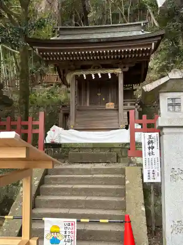 玉鉾神社の{uncategorized: "未分類", other: "その他", undefined: "問題あり", building: "その他建物", grave: "お墓", sacred_gate: "鳥居", guardian: "狛犬", statue: "像", buddha: "仏像", history: "歴史", nature: "自然", garden: "庭園", animal: "動物", pagoda: "塔", temizu: "手水舎", mountain_gate: "山門・神門", sanctuary: "本殿・本堂", subordinate: "末社・摂社", art: "芸術", scenery: "景色", jizo: "地蔵", ema: "絵馬", goshuin: "御朱印", omikuji: "おみくじ", items: "授与品その他", amulet: "お守り", goshuincho: "御朱印帳", eats: "食事", festival: "お祭り", votive_dance: "神楽", shichigosan: "七五三参", wedding: "結婚式", experience: "体験その他", initially: "初詣", around: "周辺", anti_infection: "感染症対策"}