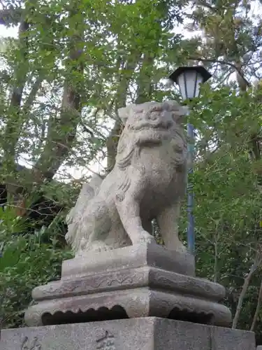 岡崎神社の狛犬