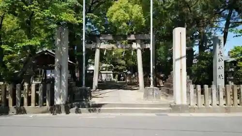 大神神社（花池）の鳥居