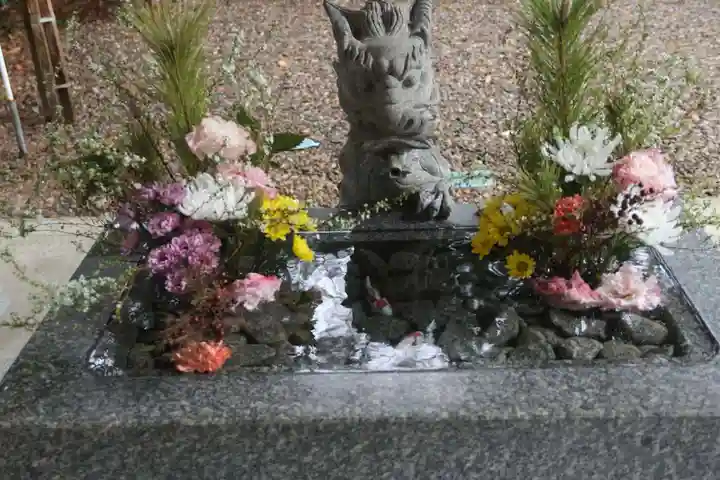 滑川神社 - 仕事と子どもの守り神の手水舎