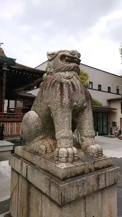 鎧神社の狛犬