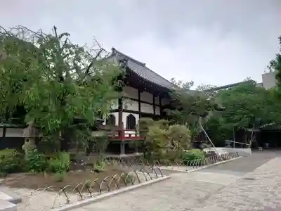 天妙国寺の{uncategorized: "未分類", other: "その他", undefined: "問題あり", building: "その他建物", grave: "お墓", sacred_gate: "鳥居", guardian: "狛犬", statue: "像", buddha: "仏像", history: "歴史", nature: "自然", garden: "庭園", animal: "動物", pagoda: "塔", temizu: "手水舎", mountain_gate: "山門・神門", sanctuary: "本殿・本堂", subordinate: "末社・摂社", art: "芸術", scenery: "景色", jizo: "地蔵", ema: "絵馬", goshuin: "御朱印", omikuji: "おみくじ", items: "授与品その他", amulet: "お守り", goshuincho: "御朱印帳", eats: "食事", festival: "お祭り", votive_dance: "神楽", shichigosan: "七五三参", wedding: "結婚式", experience: "体験その他", initially: "初詣", around: "周辺", anti_infection: "感染症対策"}