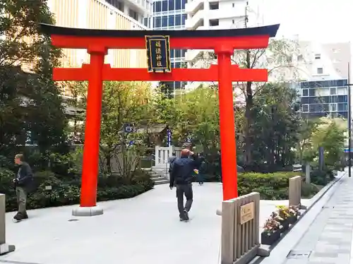 福徳神社（芽吹稲荷）の鳥居