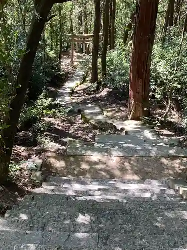 石上布都魂神社(岡山県)
