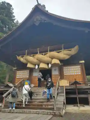 諏訪大社下社秋宮の本殿・本堂