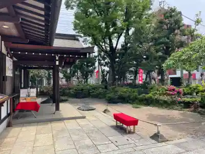 尾久八幡神社の{uncategorized: "未分類", other: "その他", undefined: "問題あり", building: "その他建物", grave: "お墓", sacred_gate: "鳥居", guardian: "狛犬", statue: "像", buddha: "仏像", history: "歴史", nature: "自然", garden: "庭園", animal: "動物", pagoda: "塔", temizu: "手水舎", mountain_gate: "山門・神門", sanctuary: "本殿・本堂", subordinate: "末社・摂社", art: "芸術", scenery: "景色", jizo: "地蔵", ema: "絵馬", goshuin: "御朱印", omikuji: "おみくじ", items: "授与品その他", amulet: "お守り", goshuincho: "御朱印帳", eats: "食事", festival: "お祭り", votive_dance: "神楽", shichigosan: "七五三参", wedding: "結婚式", experience: "体験その他", initially: "初詣", around: "周辺", anti_infection: "感染症対策"}