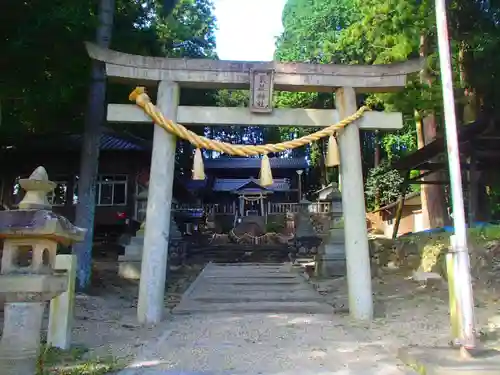 竹折武並神社の鳥居