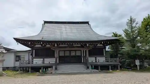 遍照寺の本殿・本堂