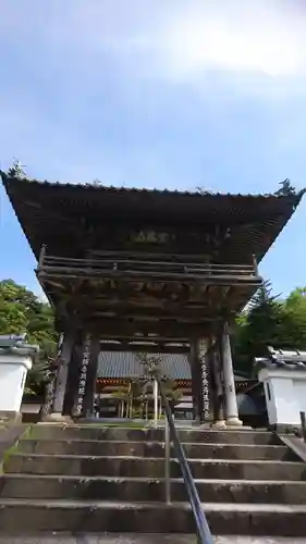 周徳寺の山門