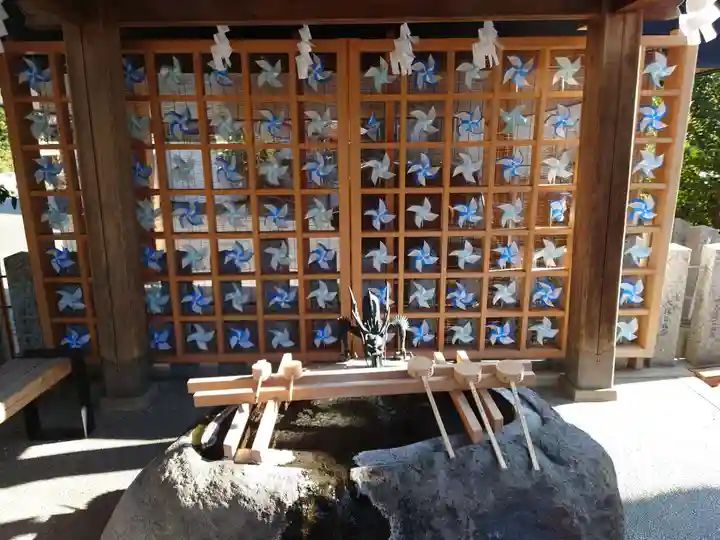 御嶽神社茅萱宮の手水舎