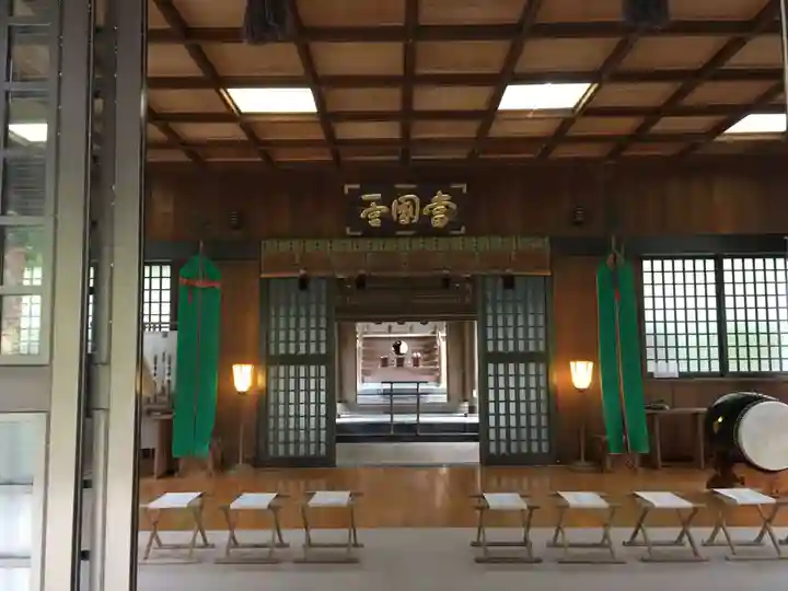 安房神社の本殿・本堂