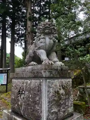 諏訪大社上社前宮の狛犬