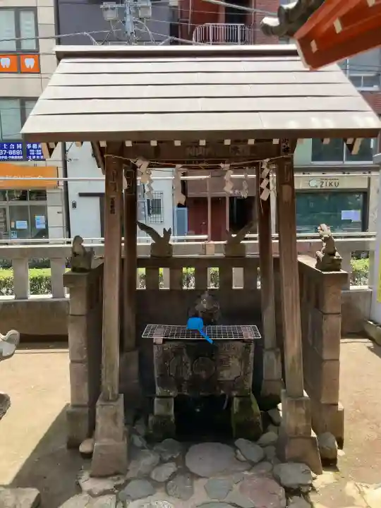 千種稲荷神社の{uncategorized: "未分類", other: "その他", undefined: "問題あり", building: "その他建物", grave: "お墓", sacred_gate: "鳥居", guardian: "狛犬", statue: "像", buddha: "仏像", history: "歴史", nature: "自然", garden: "庭園", animal: "動物", pagoda: "塔", temizu: "手水舎", mountain_gate: "山門・神門", sanctuary: "本殿・本堂", subordinate: "末社・摂社", art: "芸術", scenery: "景色", jizo: "地蔵", ema: "絵馬", goshuin: "御朱印", omikuji: "おみくじ", items: "授与品その他", amulet: "お守り", goshuincho: "御朱印帳", eats: "食事", festival: "お祭り", votive_dance: "神楽", shichigosan: "七五三参", wedding: "結婚式", experience: "体験その他", initially: "初詣", around: "周辺", anti_infection: "感染症対策"}