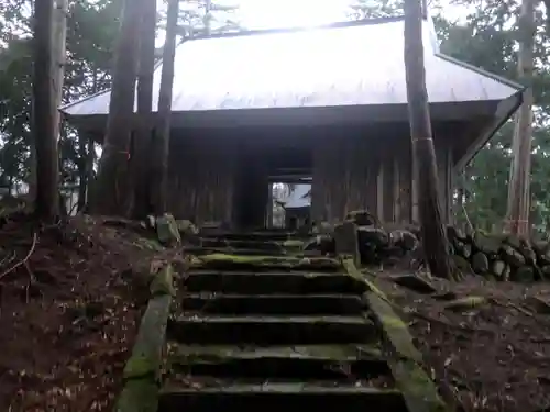 㯮椒神社の山門