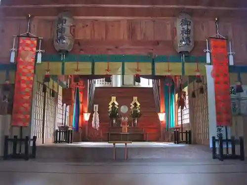 六所神社の本殿