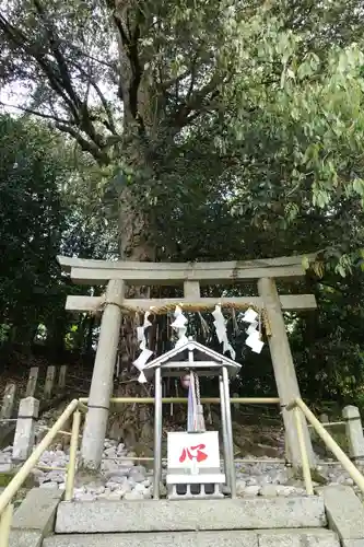 鎌八幡宮の本殿