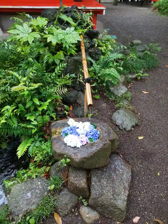 冠稲荷神社の手水舎
