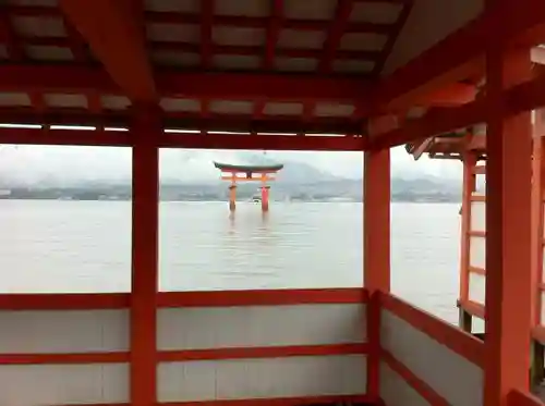 厳島神社(広島県)