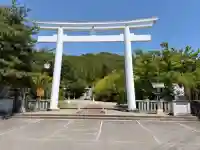 山梨縣護國神社の{uncategorized: "未分類", other: "その他", undefined: "問題あり", building: "その他建物", grave: "お墓", sacred_gate: "鳥居", guardian: "狛犬", statue: "像", buddha: "仏像", history: "歴史", nature: "自然", garden: "庭園", animal: "動物", pagoda: "塔", temizu: "手水舎", mountain_gate: "山門・神門", sanctuary: "本殿・本堂", subordinate: "末社・摂社", art: "芸術", scenery: "景色", jizo: "地蔵", ema: "絵馬", goshuin: "御朱印", omikuji: "おみくじ", items: "授与品その他", amulet: "お守り", goshuincho: "御朱印帳", eats: "食事", festival: "お祭り", votive_dance: "神楽", shichigosan: "七五三参", wedding: "結婚式", experience: "体験その他", initially: "初詣", around: "周辺", anti_infection: "感染症対策"}