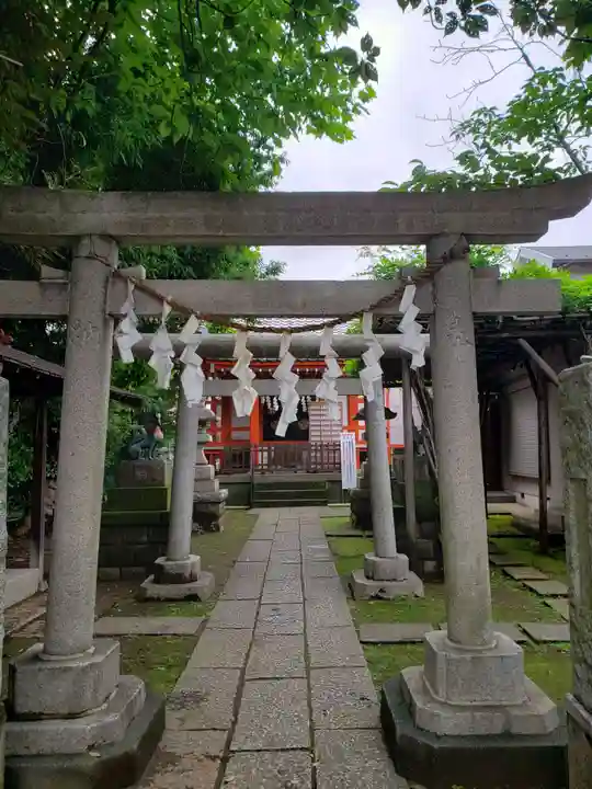 藤神稲荷神社の鳥居