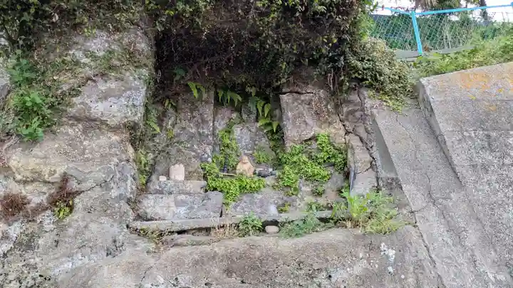 大分元町石仏の像