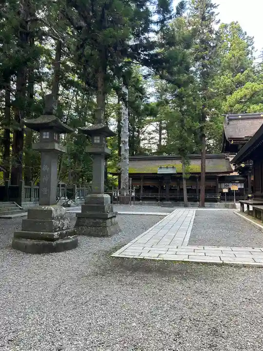 諏訪大社下社春宮(長野県)