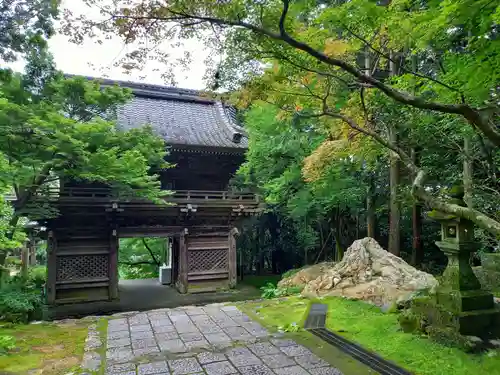 竹林寺の山門