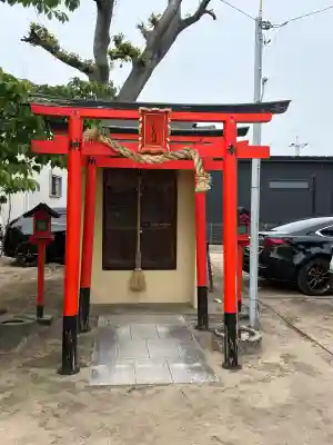 舞子六神社／まいこむの宮の{uncategorized: "未分類", other: "その他", undefined: "問題あり", building: "その他建物", grave: "お墓", sacred_gate: "鳥居", guardian: "狛犬", statue: "像", buddha: "仏像", history: "歴史", nature: "自然", garden: "庭園", animal: "動物", pagoda: "塔", temizu: "手水舎", mountain_gate: "山門・神門", sanctuary: "本殿・本堂", subordinate: "末社・摂社", art: "芸術", scenery: "景色", jizo: "地蔵", ema: "絵馬", goshuin: "御朱印", omikuji: "おみくじ", items: "授与品その他", amulet: "お守り", goshuincho: "御朱印帳", eats: "食事", festival: "お祭り", votive_dance: "神楽", shichigosan: "七五三参", wedding: "結婚式", experience: "体験その他", initially: "初詣", around: "周辺", anti_infection: "感染症対策"}
