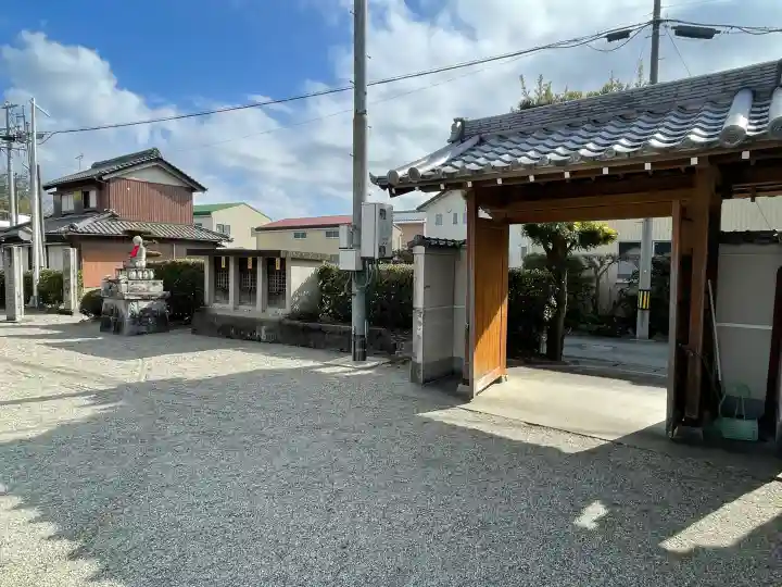 西休寺の{uncategorized: "未分類", other: "その他", undefined: "問題あり", building: "その他建物", grave: "お墓", sacred_gate: "鳥居", guardian: "狛犬", statue: "像", buddha: "仏像", history: "歴史", nature: "自然", garden: "庭園", animal: "動物", pagoda: "塔", temizu: "手水舎", mountain_gate: "山門・神門", sanctuary: "本殿・本堂", subordinate: "末社・摂社", art: "芸術", scenery: "景色", jizo: "地蔵", ema: "絵馬", goshuin: "御朱印", omikuji: "おみくじ", items: "授与品その他", amulet: "お守り", goshuincho: "御朱印帳", eats: "食事", festival: "お祭り", votive_dance: "神楽", shichigosan: "七五三参", wedding: "結婚式", experience: "体験その他", initially: "初詣", around: "周辺", anti_infection: "感染症対策"}