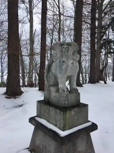 八幡神社の狛犬