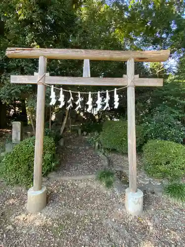 梅宮神社の鳥居