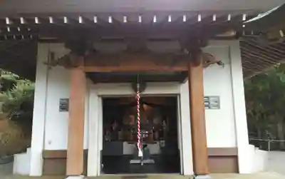 若杉観音堂の本殿・本堂