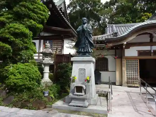 日蓮宗 宗門史跡 妙法寺の像