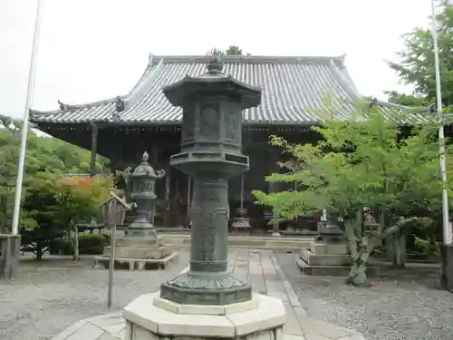 穴太寺の本殿・本堂