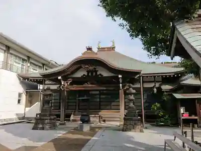 泉蔵寺の本殿・本堂