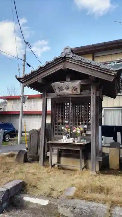 庚申塚(庚申塔)の本殿・本堂