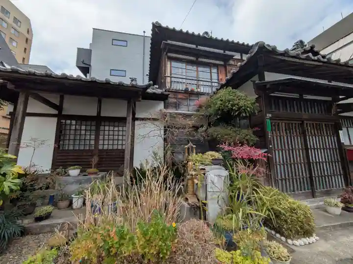 瑞輪寺湯島不動(東京都)