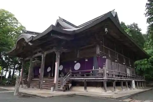 成相寺の本殿・本堂