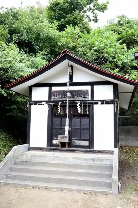 虻田神社の末社・摂社