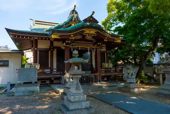 穴太神社の本殿