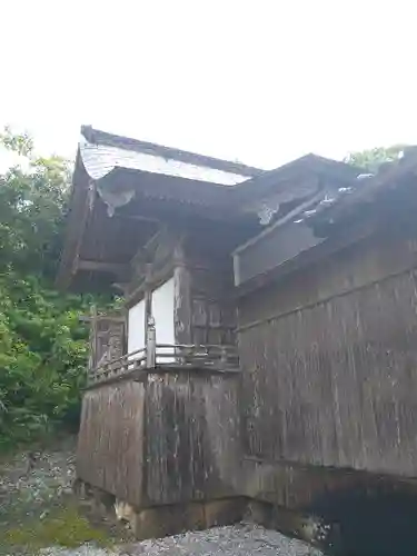 荒倉神社の本殿