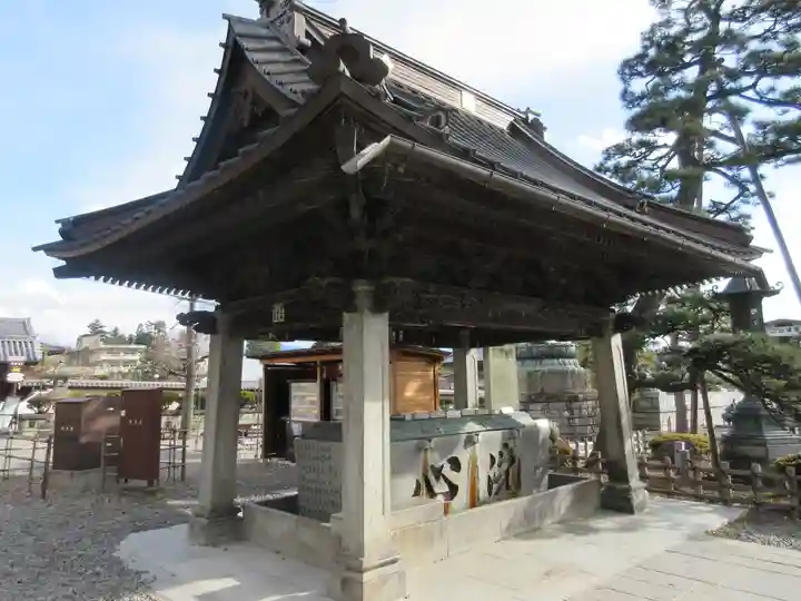 善光寺の手水舎