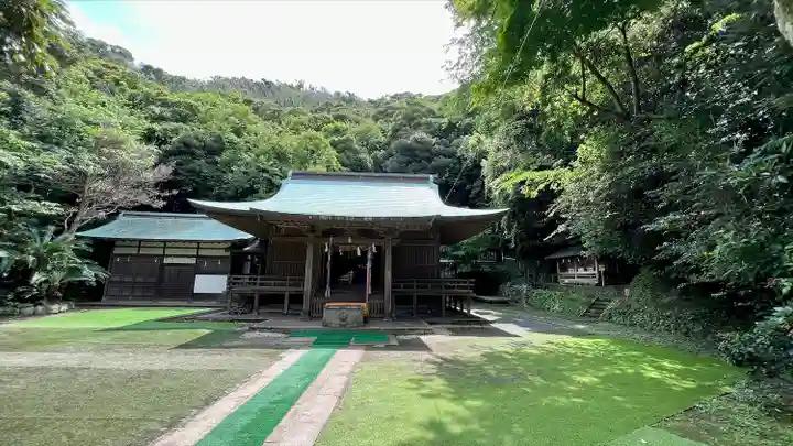 洲崎灯台帝釈天の本殿・本堂