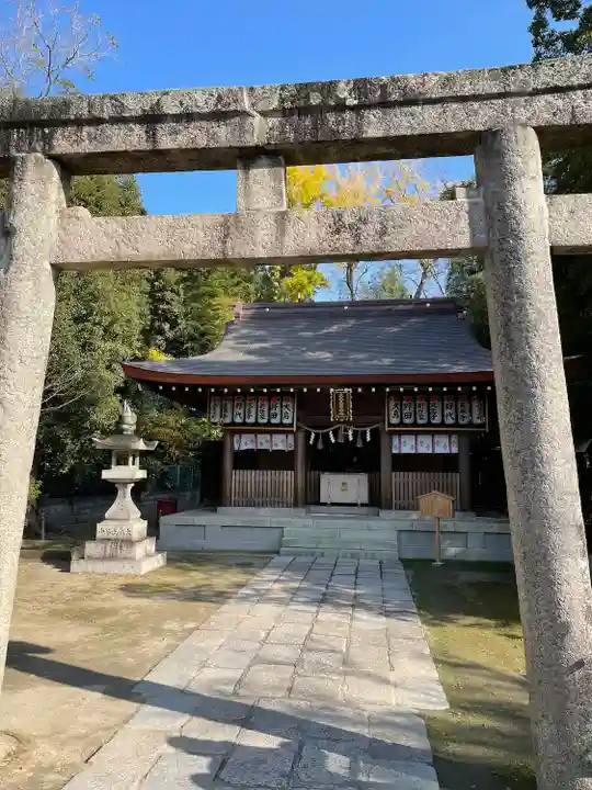 大鳥美波比神社(大鳥大社境内摂社)の鳥居