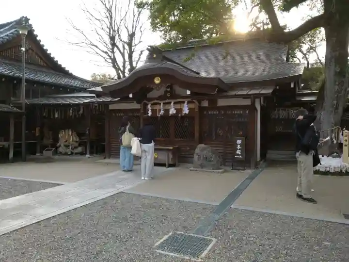 護王神社の{uncategorized: "未分類", other: "その他", undefined: "問題あり", building: "その他建物", grave: "お墓", sacred_gate: "鳥居", guardian: "狛犬", statue: "像", buddha: "仏像", history: "歴史", nature: "自然", garden: "庭園", animal: "動物", pagoda: "塔", temizu: "手水舎", mountain_gate: "山門・神門", sanctuary: "本殿・本堂", subordinate: "末社・摂社", art: "芸術", scenery: "景色", jizo: "地蔵", ema: "絵馬", goshuin: "御朱印", omikuji: "おみくじ", items: "授与品その他", amulet: "お守り", goshuincho: "御朱印帳", eats: "食事", festival: "お祭り", votive_dance: "神楽", shichigosan: "七五三参", wedding: "結婚式", experience: "体験その他", initially: "初詣", around: "周辺", anti_infection: "感染症対策"}
