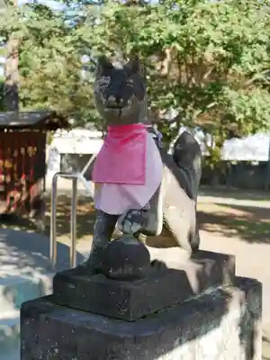 小泉稲荷神社の狛犬