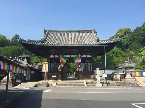 石山寺の山門